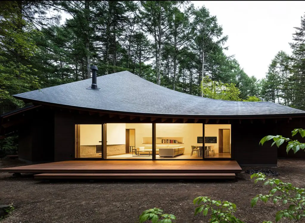 Modernist Weekend Villa in Karuizawa