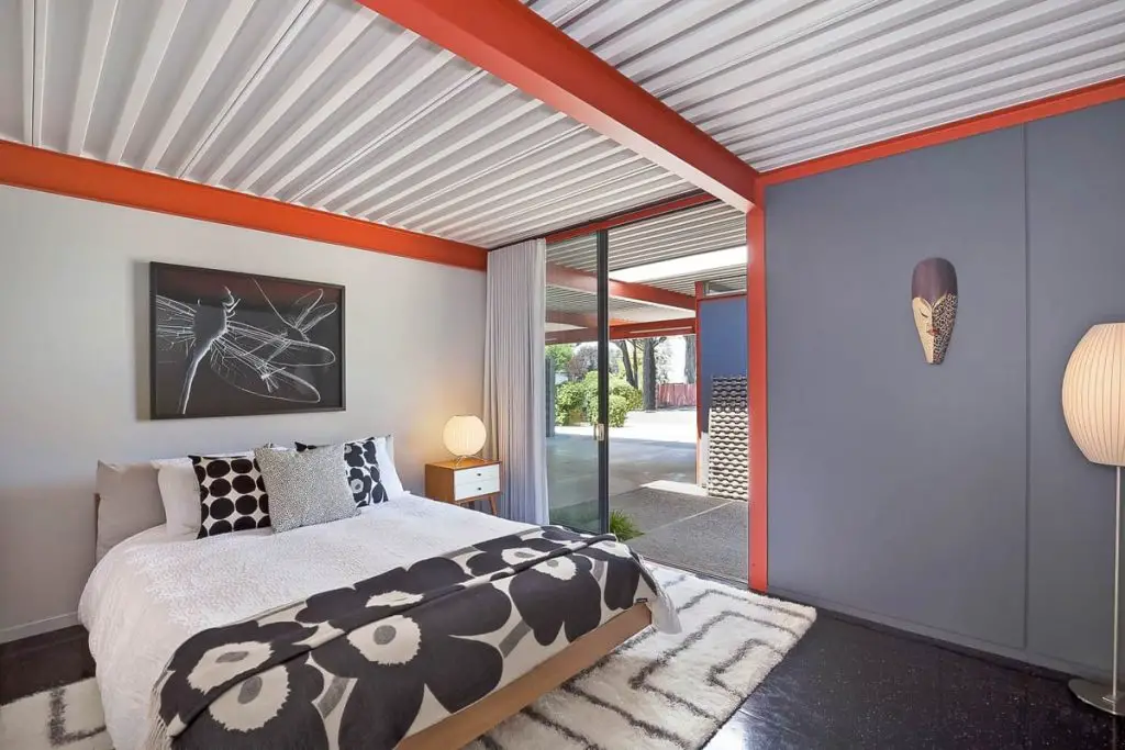 Steel X-100 experimental Eichler renovation - 