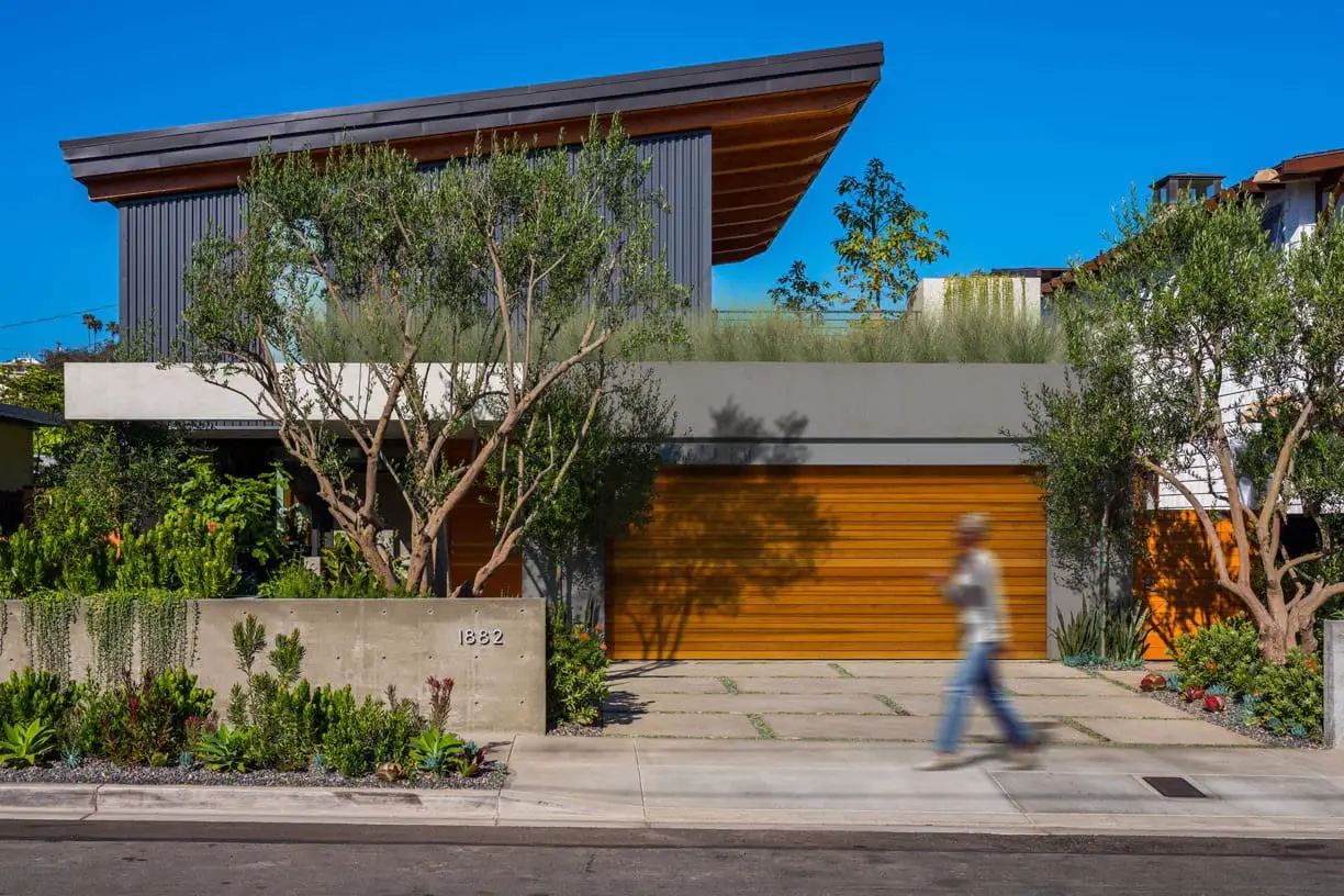 modernist residence in hermosa beach california