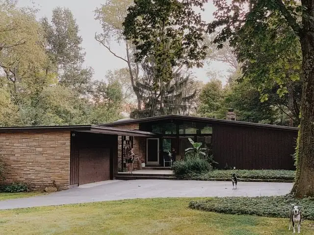 The Woodland House, Midcentury in Ohio -