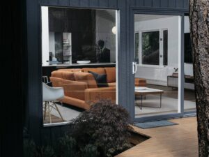 Renovated Moritz Kundig mid-century house - living room