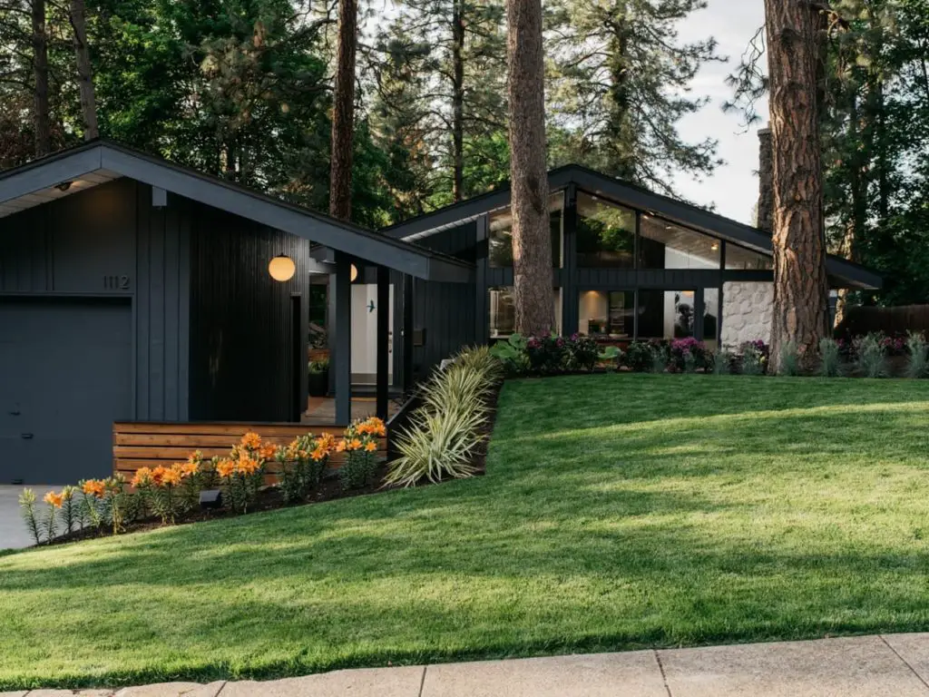 Moritz Kundig midcentury home renovation spokane -
