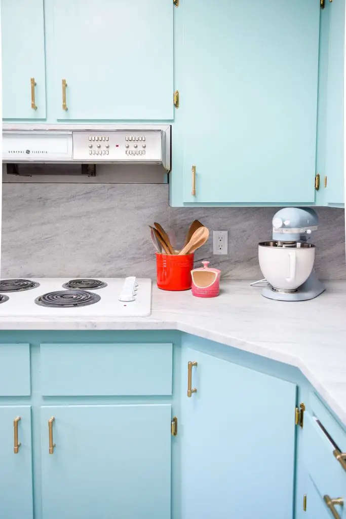 Ariel Garneau's Midcentury Kitchen