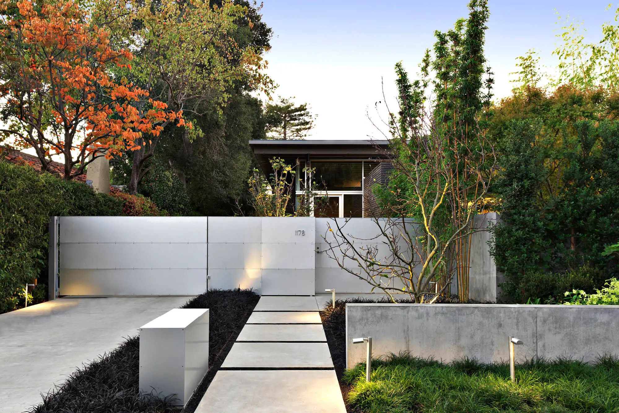 Andrea Cochran's Palo Alto Garden Connects Architecture and ...