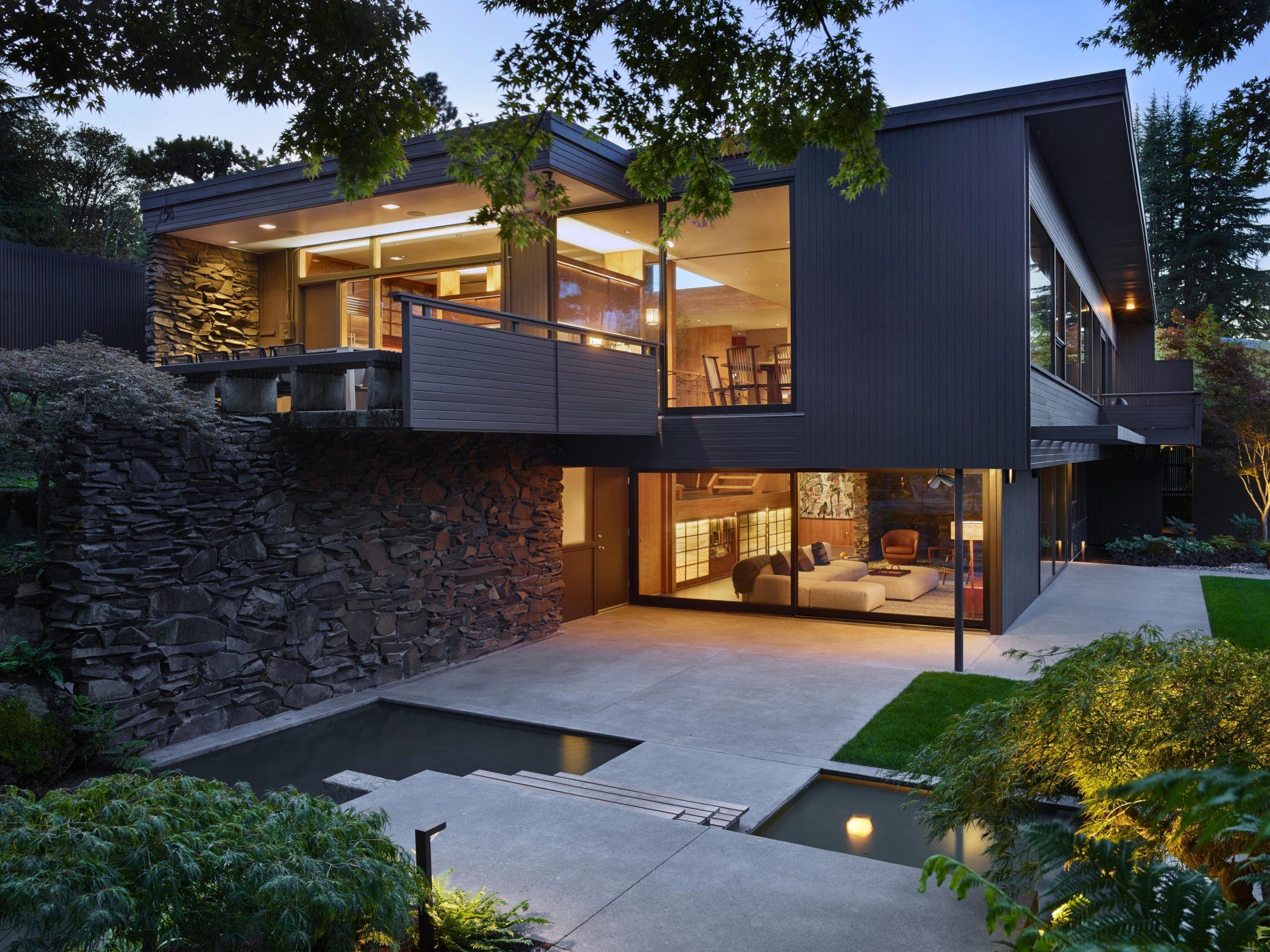 Spectacular Seattle Midcentury Brings the Outside In Mid Century Home