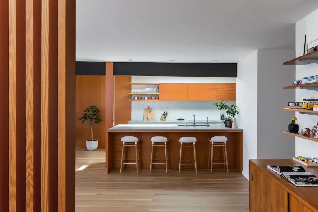 Irwin Caplan’s Laurelhurst - kitchen