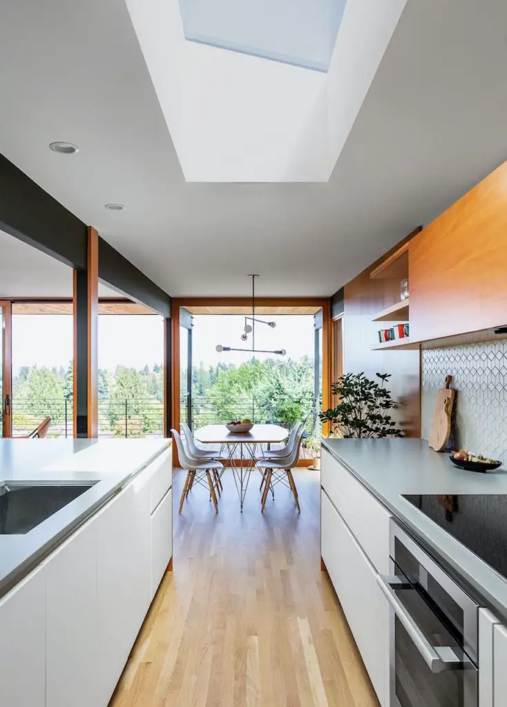 Irwin Caplan’s Laurelhurst - kitchen