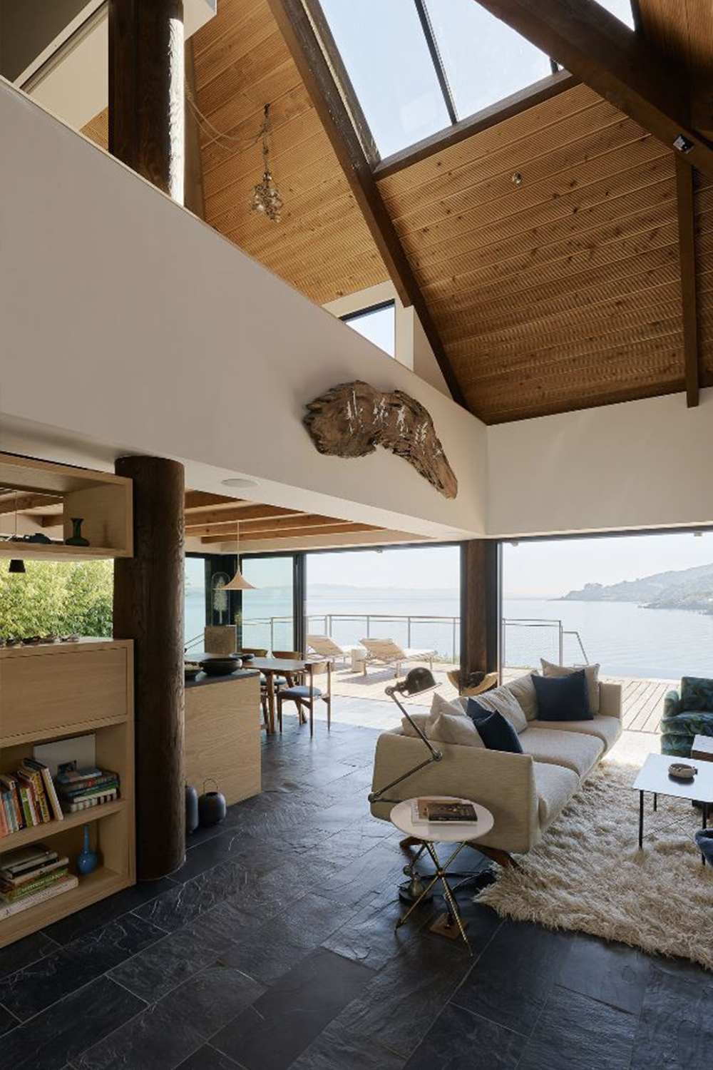 SHED Architecture Open and Lighten up a Japanese-style Kit House - Mid ...