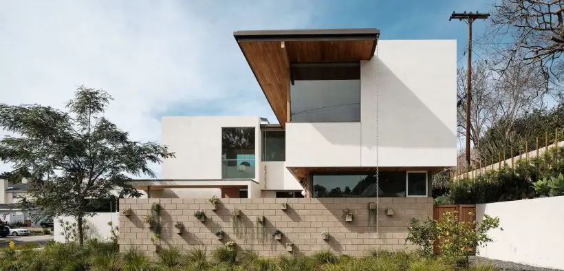 Modern Courtyard House