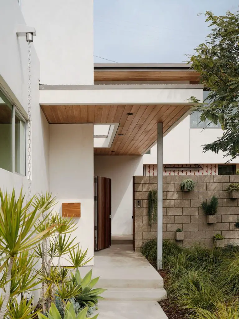 Modern Courtyard House