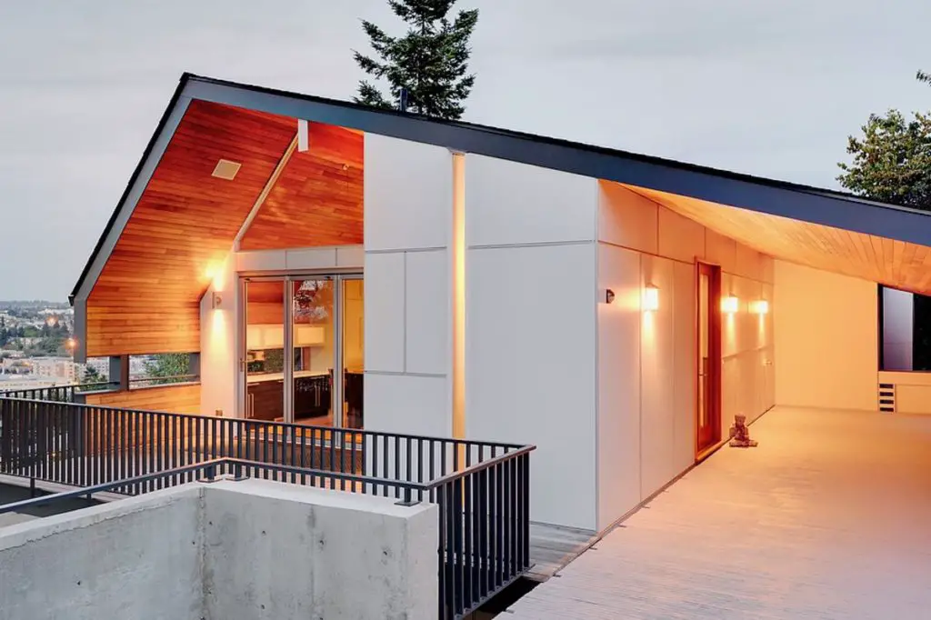 Folded Plane House