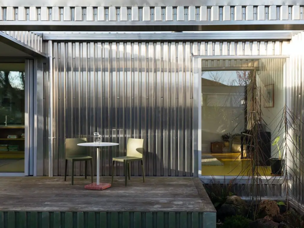 Yolk House