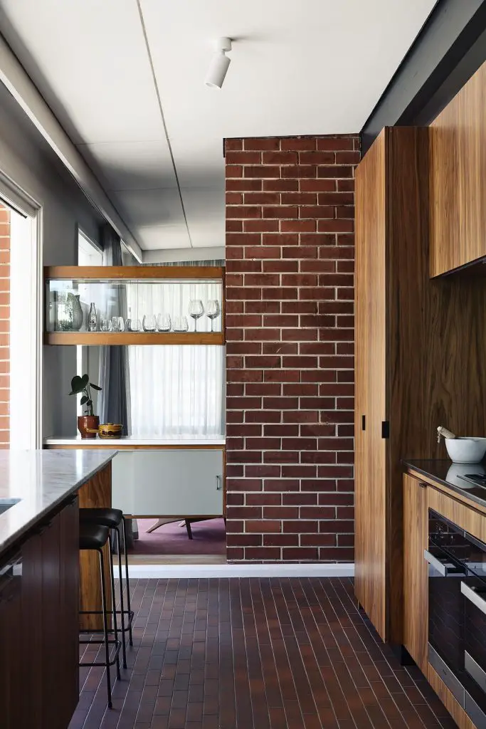 Frankston MCM - kitchen