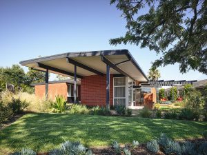 Frankston MCM - exterior