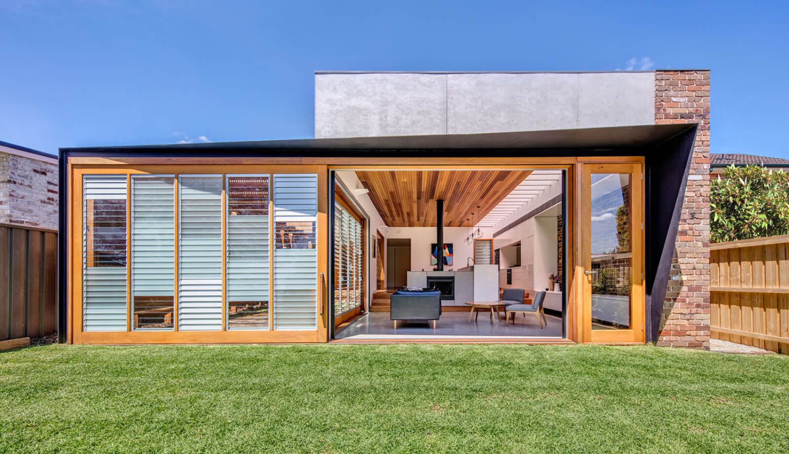 SLIDING DOORS