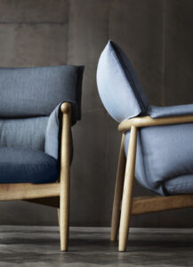 Embrace Lounge Chair - Carl Hansen - EOOS