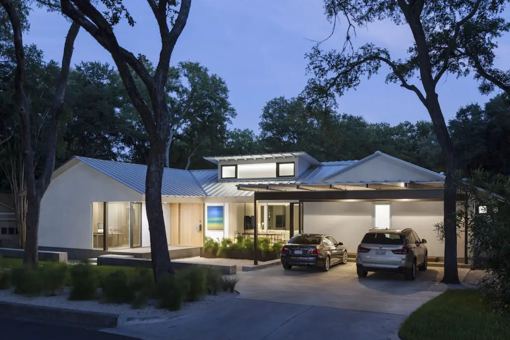 Simple modern home texas