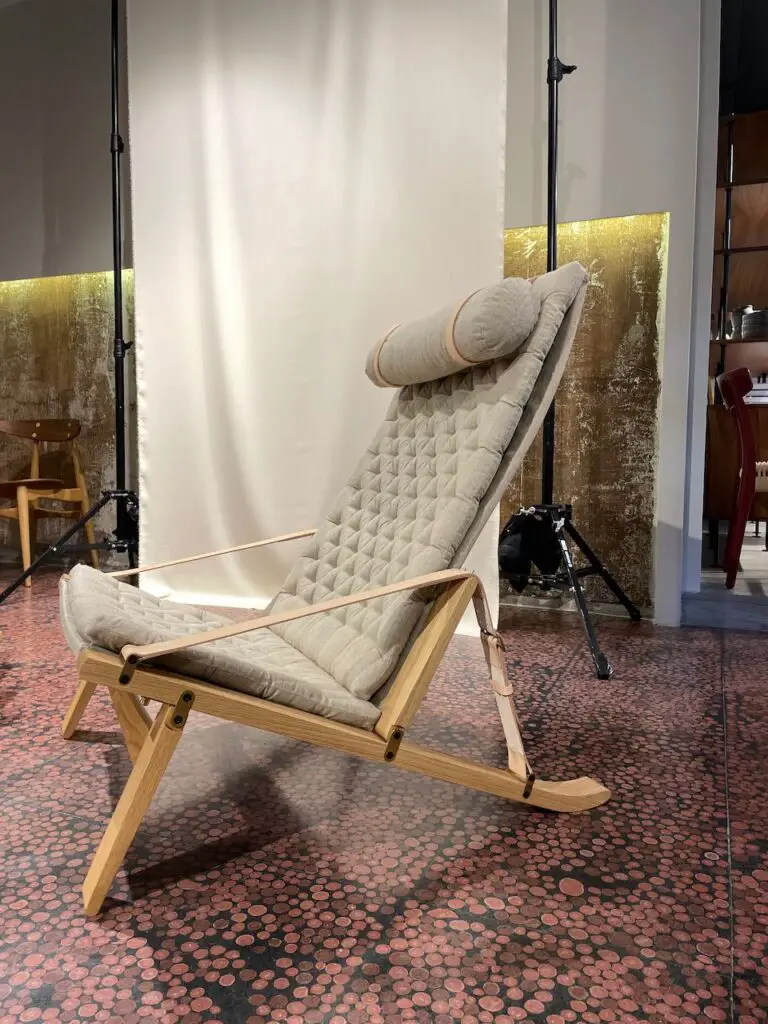 Carl Hansen and son - salone del mobile 2021 - plico chair