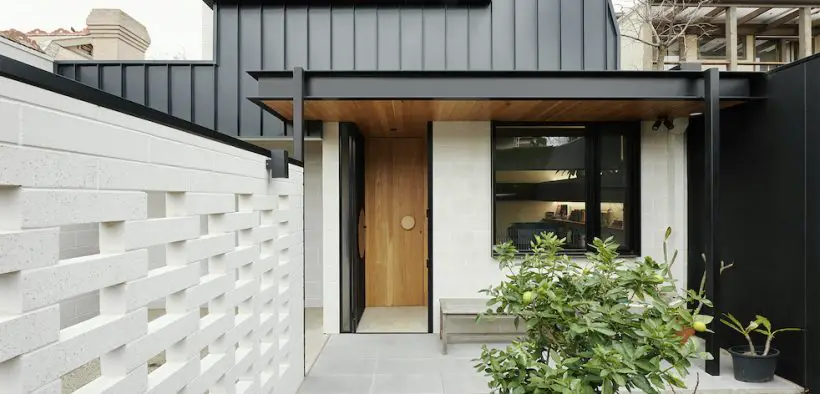 Kew Courtyard House