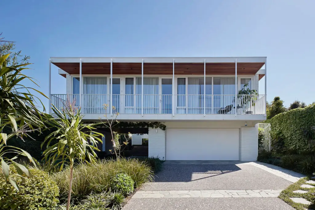 New Modern Caulfield House