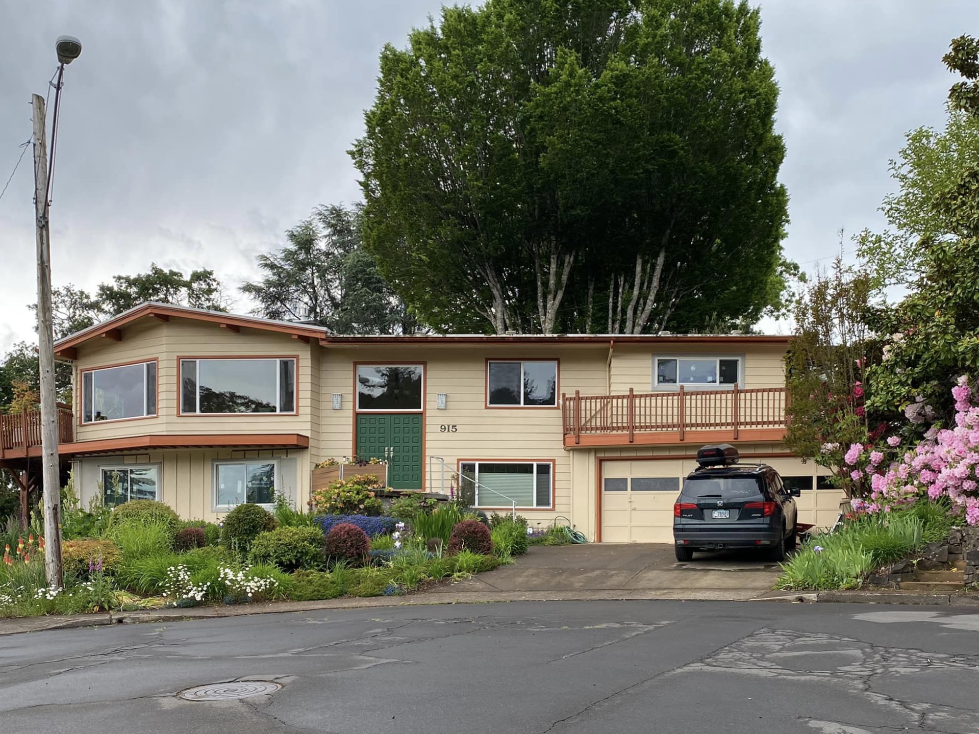 Midcentury house front