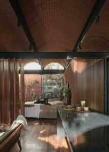Intermediate house
