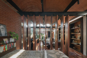 Intermediate house