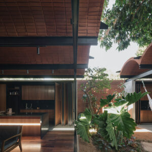 Intermediate house