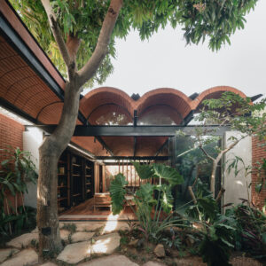 Intermediate house