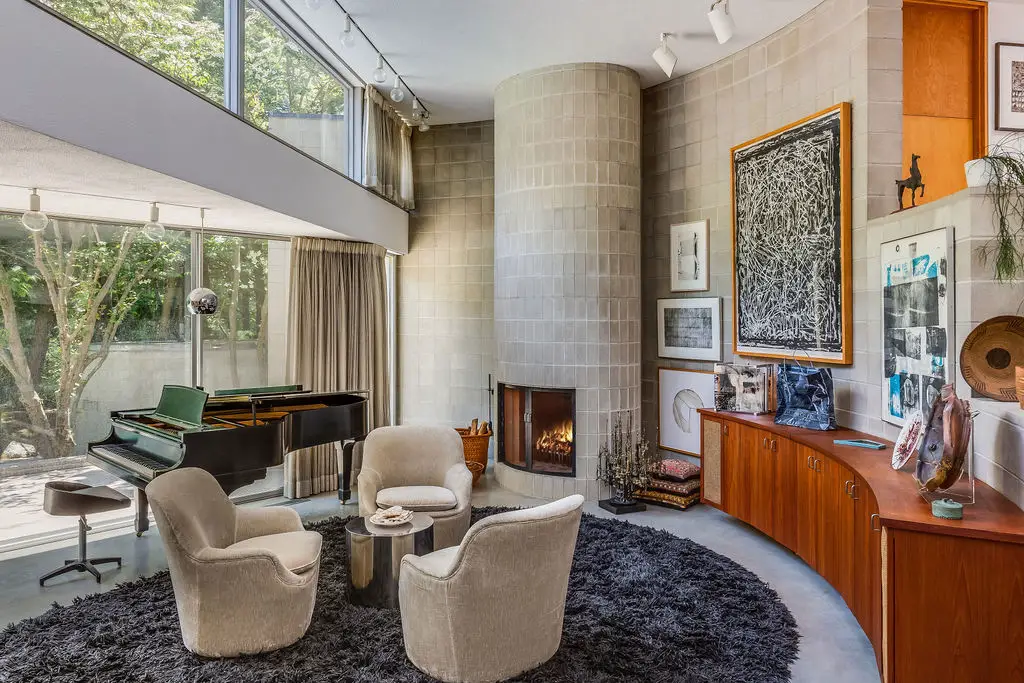 Torf House