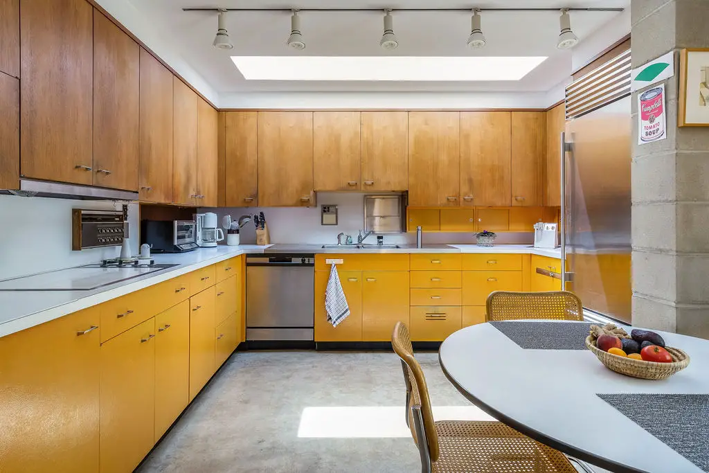 Torf House