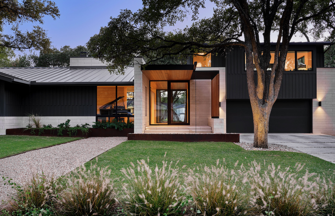 Preserving Nature And Midcentury Charm A Texan Remodel That Honors The preserving-nature-and-midcentury-charm-a-texan-remodel-that-honors-the