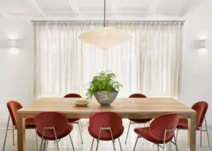 Timeless midcentury home Elegance - dining room
