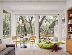 1960 home Austin - living room