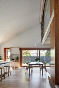 A modern Art Deco home extension - dining area
