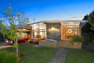 1962 Midcentury modern home restoration - facade