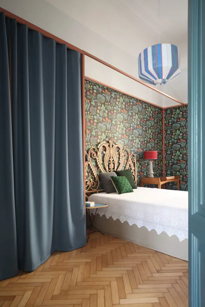 Interior design - midcentury apartment - bedroom
