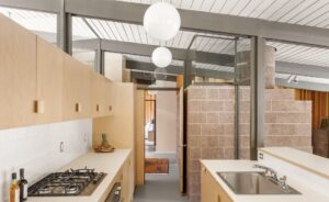 Crestowwod Hlls Midcentury house for sale - kitchen