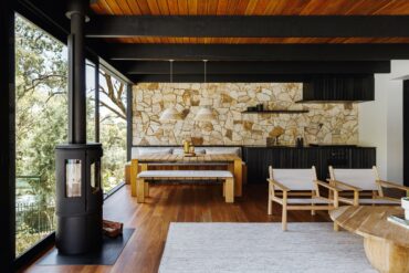 Tree House pavilion renovation - living room