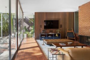 Midcentury house for sale - living room