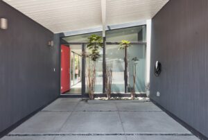 Eichler home renovation - atrium