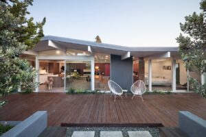 Eichler home renovation - terrace