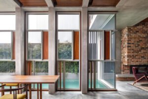 Home renovation Sydney contrasting materials - dining area
