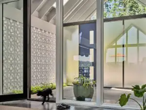 Eichler inspired lake home - entrance