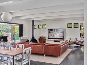 Eichler inspired lake home - living room