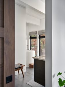 Eichler inspired lake home - bathroom