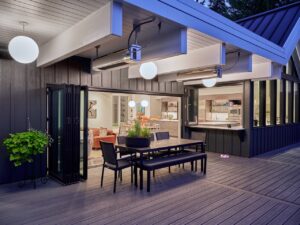 Eichler inspired lake home - patio Night