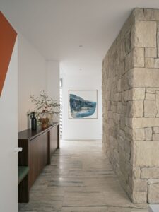 midcentury inspired house in Australia - corridor