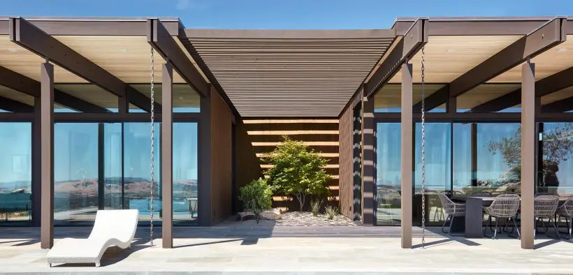 Modernist-Inspired Flat Roof Home in Sonoma Valley - pool