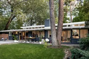 1948 midcentury house remodel - facade